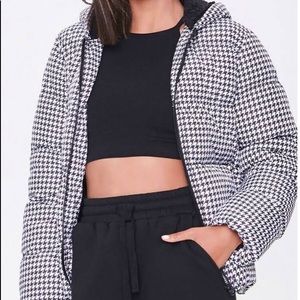 Houndstooth puffer jacket